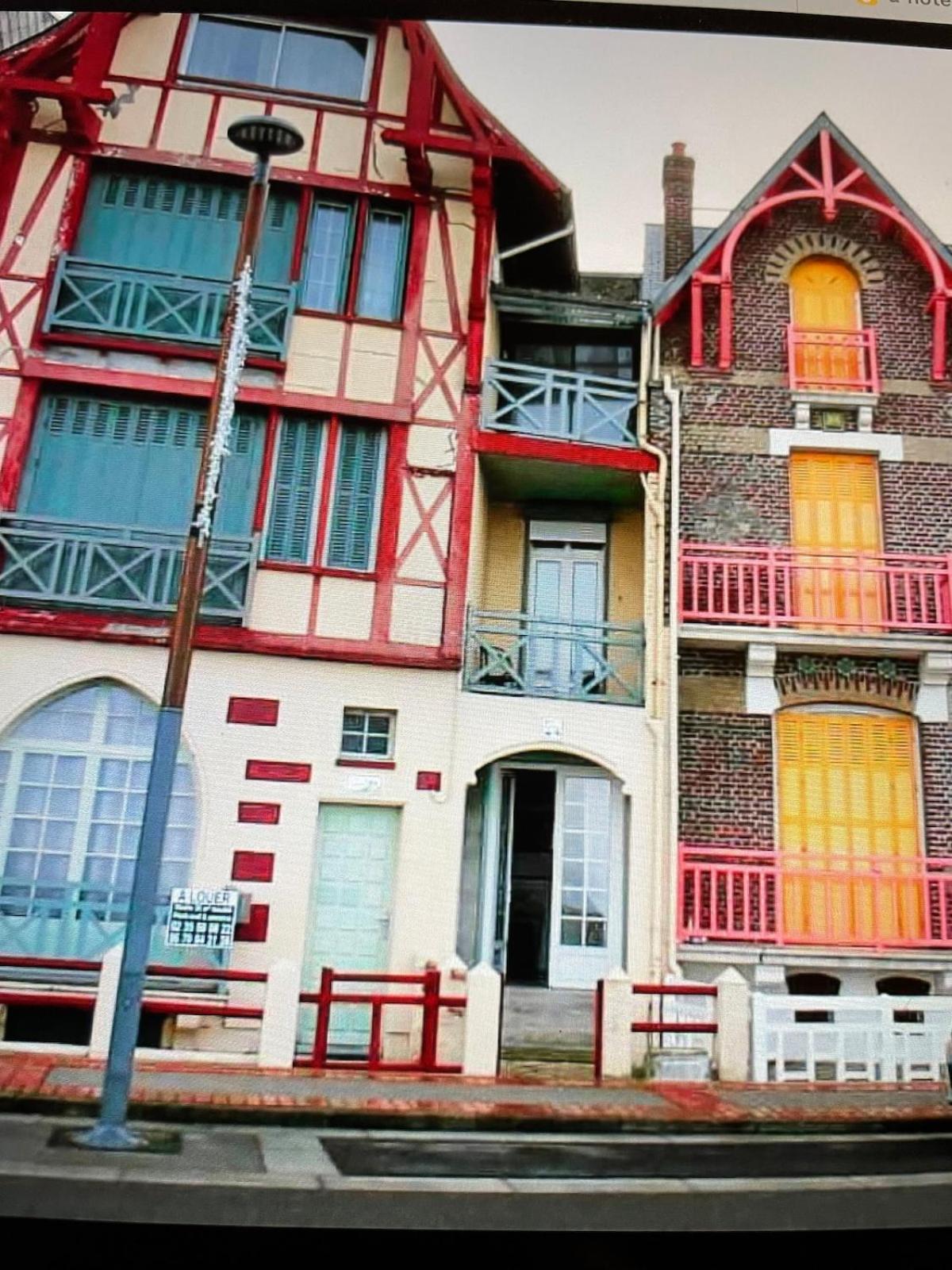 Apartment Classe 2 Etoiles Avec Entree Face A La Dans Immeuble Belle Epoque *